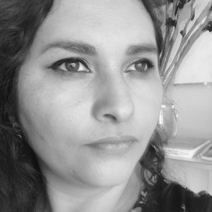 Meet your Posher, Ana